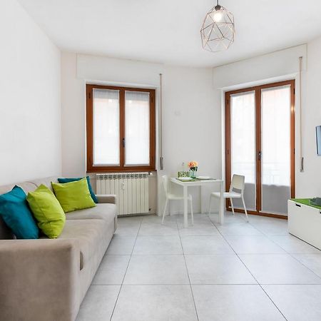 Appartamento Sempione 1 - Affitti Brevi Italia ミラノ エクステリア 写真