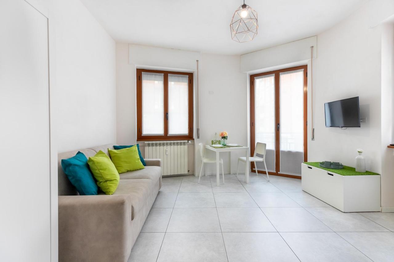 Appartamento Sempione 1 - Affitti Brevi Italia ミラノ エクステリア 写真
